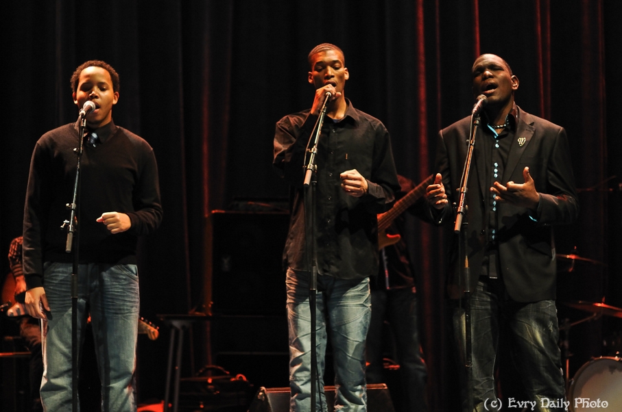 Evry Daily Photo - Telethon Evry 2010 - Concert Evry University Gospel - large - 5244053696.jpg